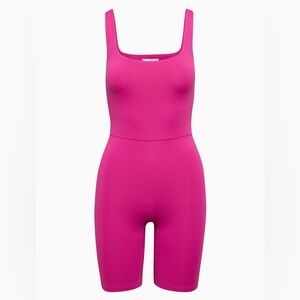 Aritzia Babaton Contour Squareneck Romper Magenta Pink Size Medium